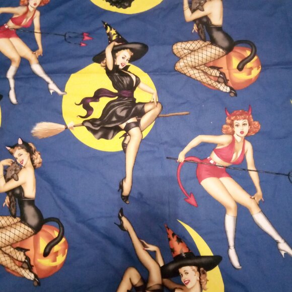 "Alexander Henry Fabrics Collection, Bewitched, Halloween Piece Of Material - Picture 5 of 7